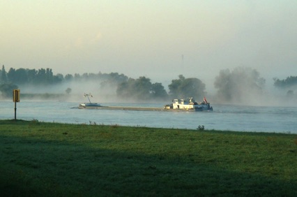 Rheinschiff-910x600-300dpi